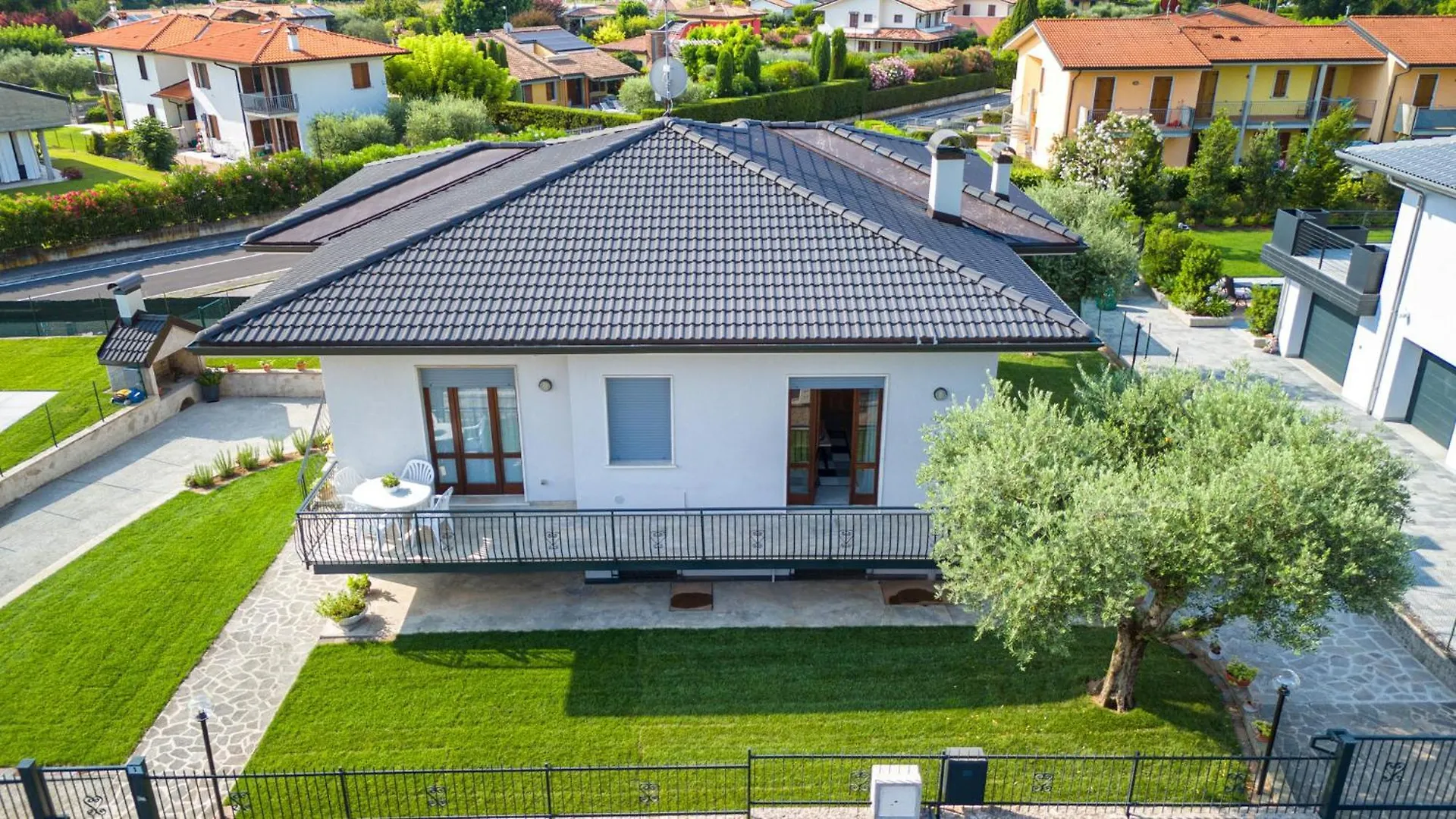 Villa Harmony - Regarda Travel Lazise
